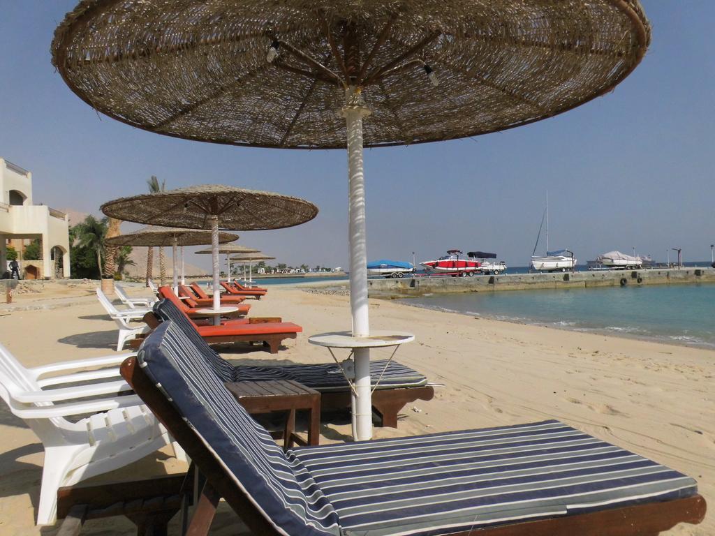 Three-Bedroom Apartment At Louly Beach Resort Ain Sukhna Exterior foto