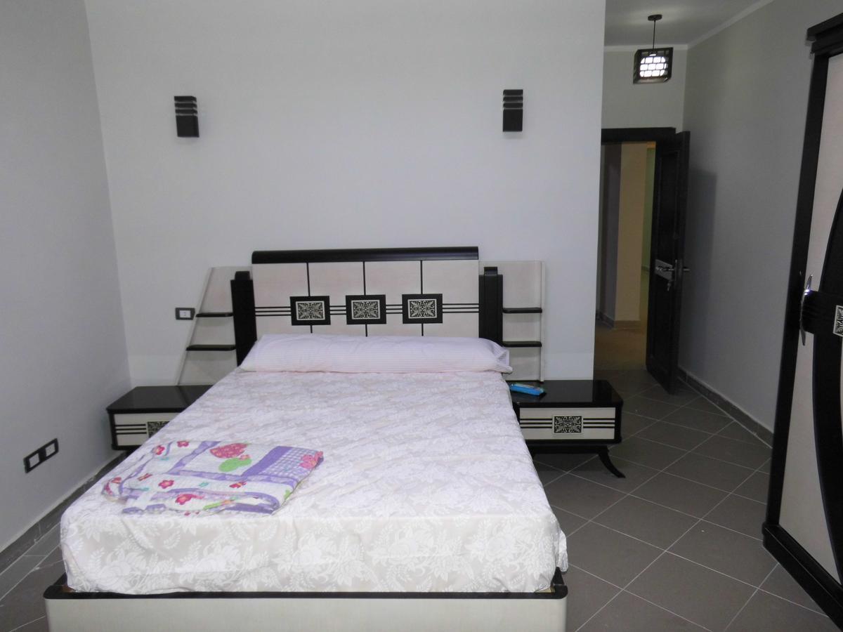 Three-Bedroom Apartment At Louly Beach Resort Ain Sukhna Exterior foto